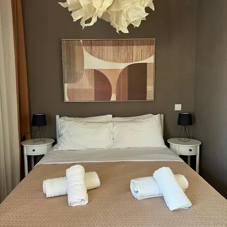 Artemis Apartment *