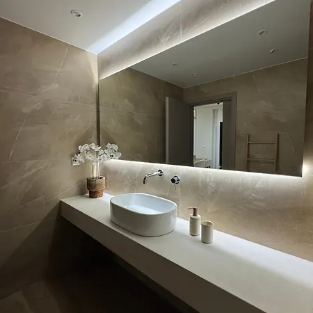 Artemis Apartment